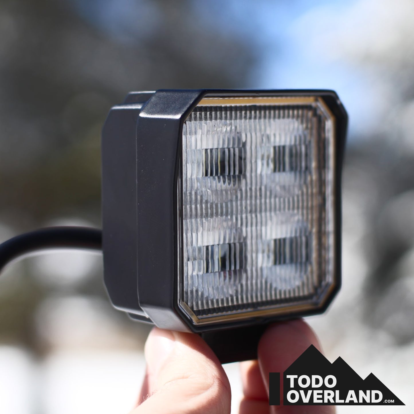 CAMP LIGHT LED DE 3" / CON INTERRUPTOR / 10-32V / MONTAJE SIMPLE